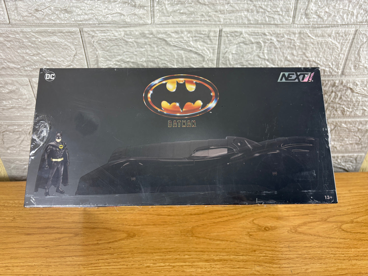 Batimovil next level Jada (die cast) escala 1:24