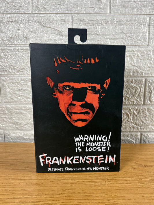 Frankenstein, warning! the monster is loose - Neca