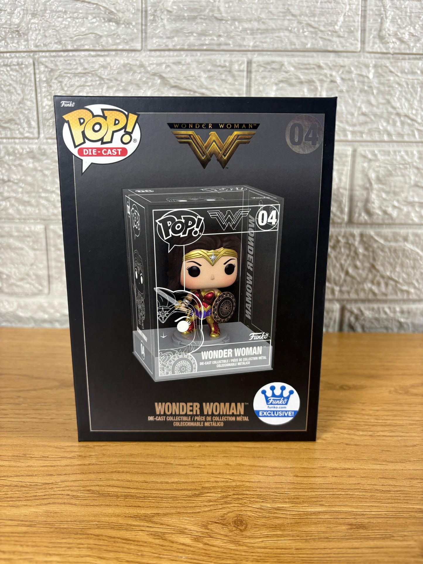 Funko Pop Die Cast wonder woman exclusive 04